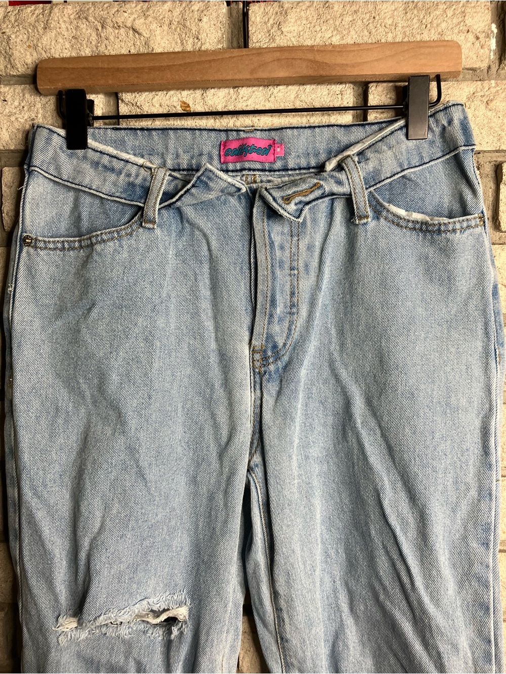Edikted Roll Down Low Rise Baggy Jeans - Picture 4 of 8